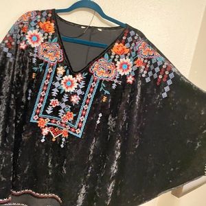 Black crush velvet over size western blouse.